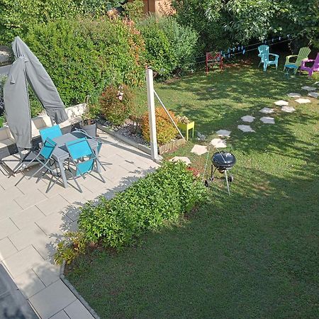 Chez Papinette, Proche Gare Et Centre, Pdj Compris Appartement Niort Buitenkant foto