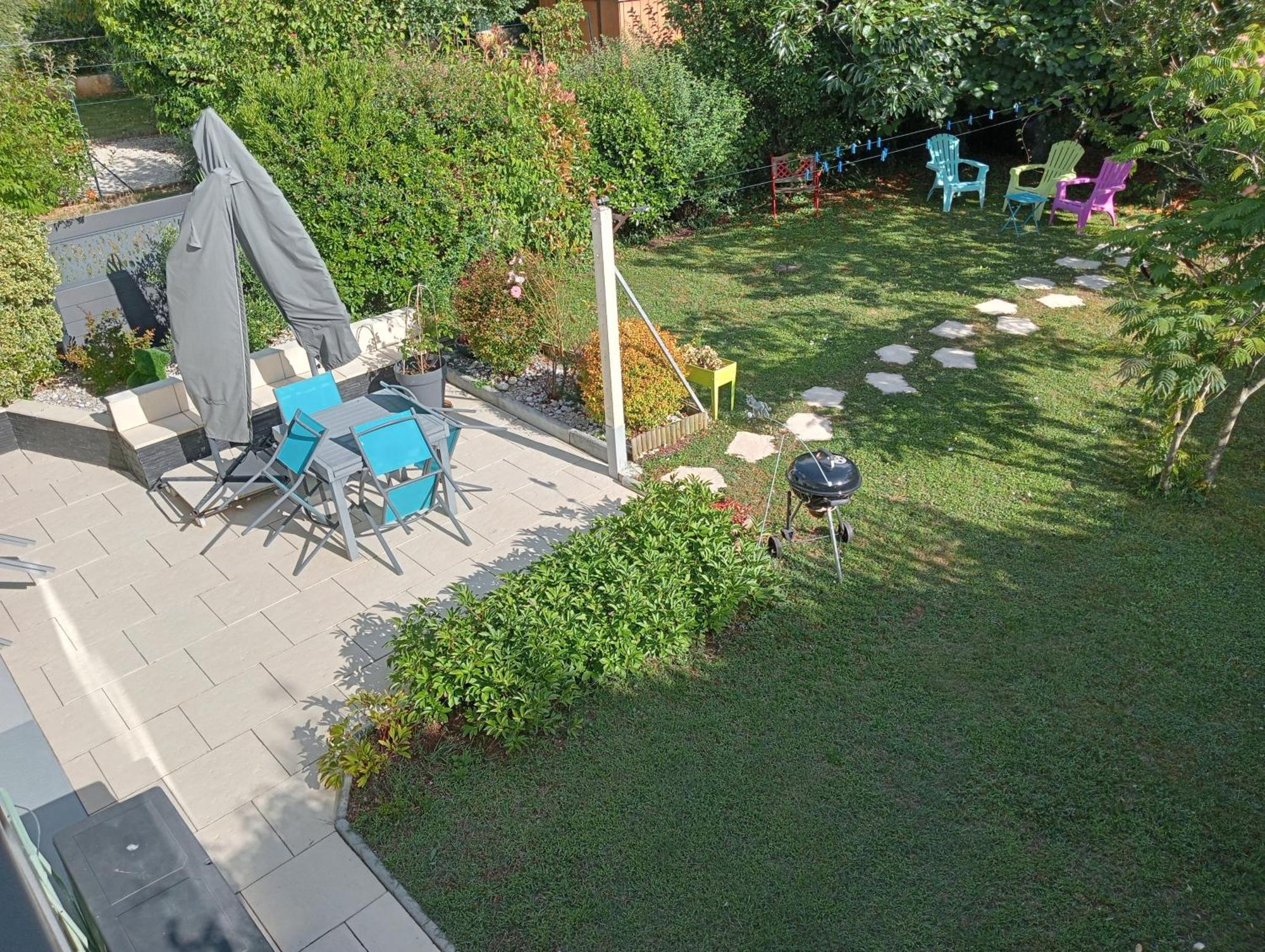 Chez Papinette, Proche Gare Et Centre, Pdj Compris Appartement Niort Buitenkant foto