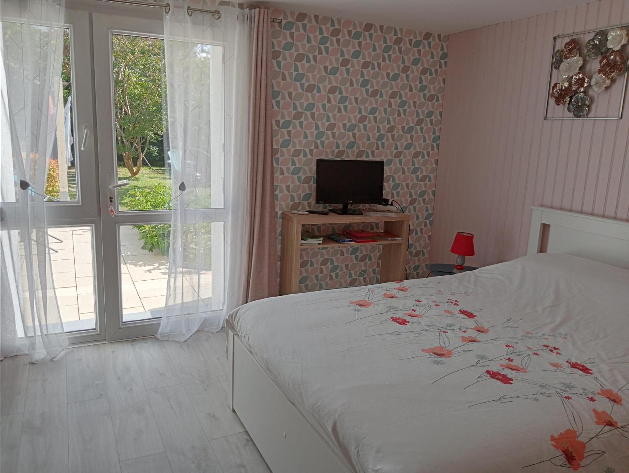 Chez Papinette, Proche Gare Et Centre, Pdj Compris Appartement Niort Buitenkant foto